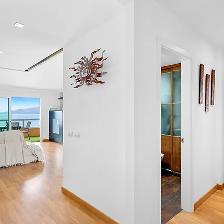 Apartamento Frontline With Terrace Radazul