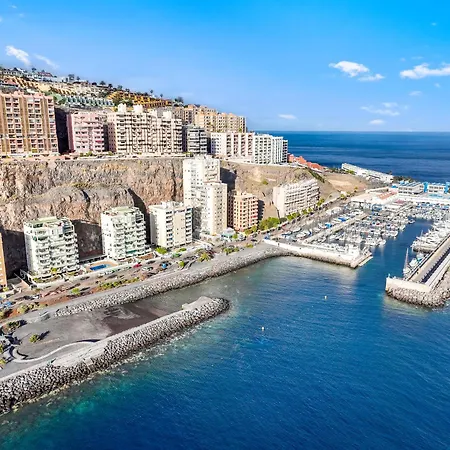 Frontline With Terrace