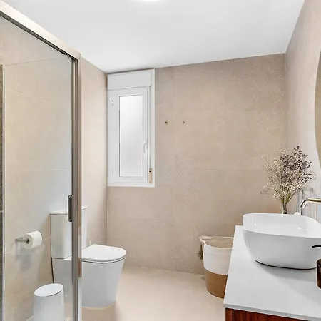 아파트 Frontline With Terrace