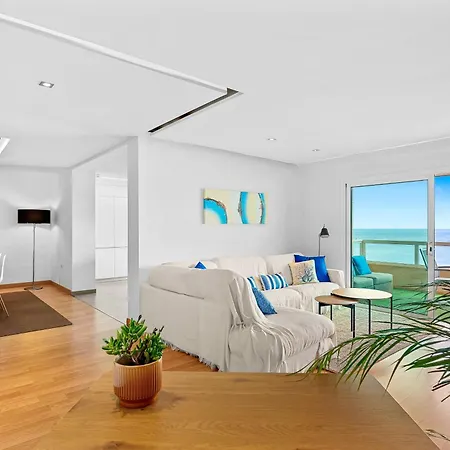 Frontline With Terrace *