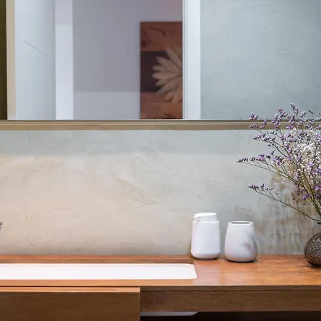 아파트 Frontline With Terrace *