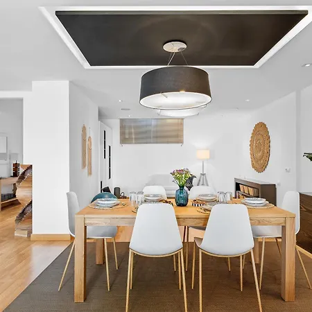 Apartment Frontline With Terrace Radazul