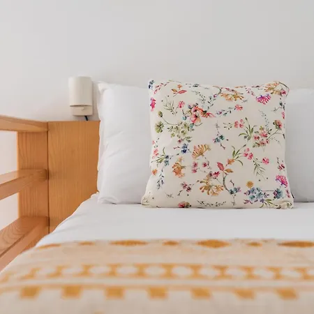 Frontline With Terrace דירה *