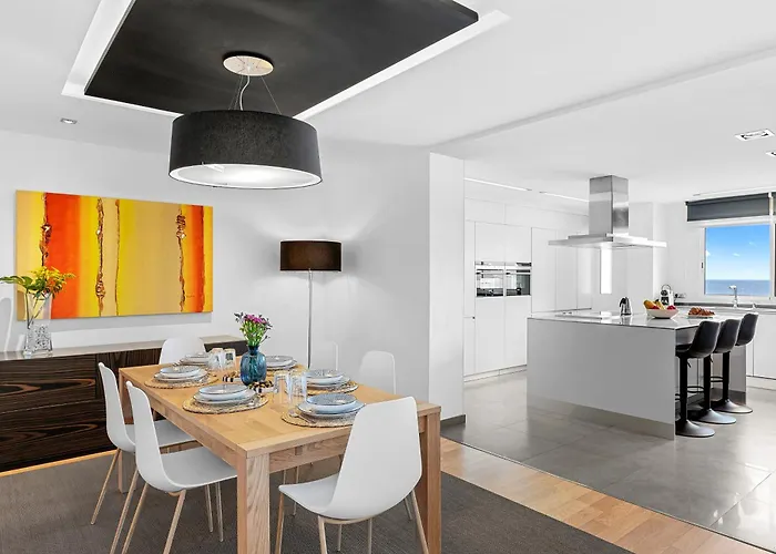 Apartament Frontline With Terrace Radazul