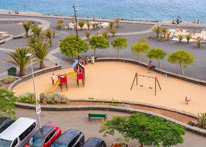 Frontline With Terrace *